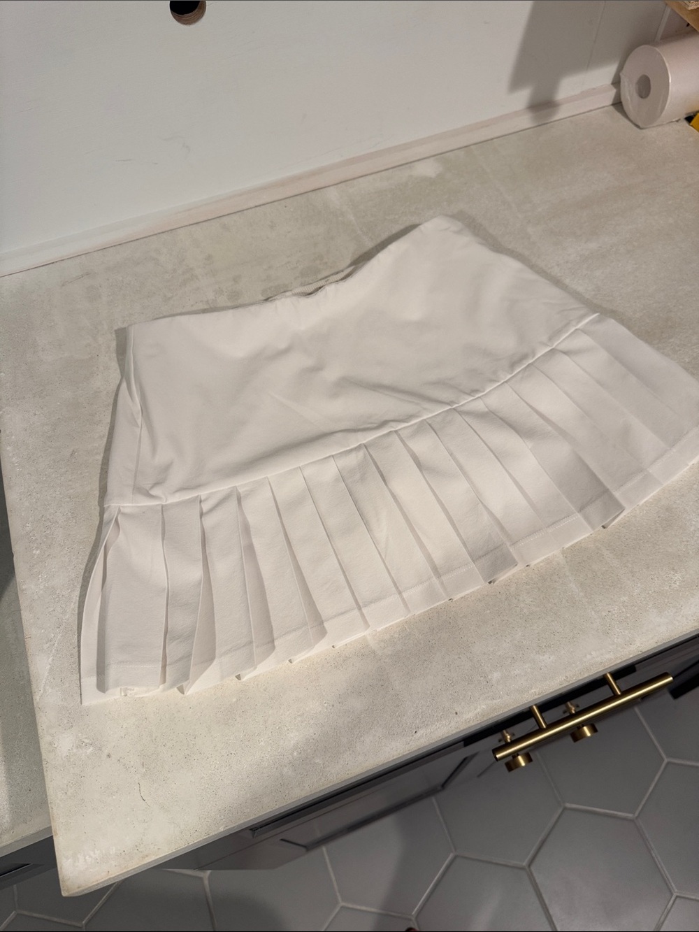 Tory Sport White Pleated Mini Skirt